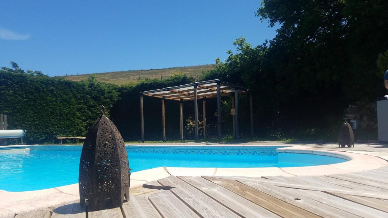Gites "Le Bret" Saint-Sylvestre  Esterno foto